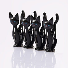 Load image into Gallery viewer, XZJJA 4Pcs Creative Cats Plastic Clothes Pegs Clothespins Cute Beach Towel Clips Bed Sheet Handdoek Socks Windproof Laundry Pins