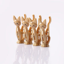 Load image into Gallery viewer, XZJJA 4Pcs Creative Cats Plastic Clothes Pegs Clothespins Cute Beach Towel Clips Bed Sheet Handdoek Socks Windproof Laundry Pins